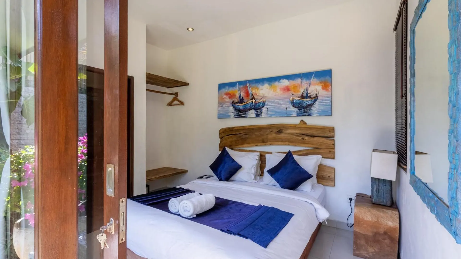 Enclose Living 5Br Villa Center Of Seminyak Near Beach