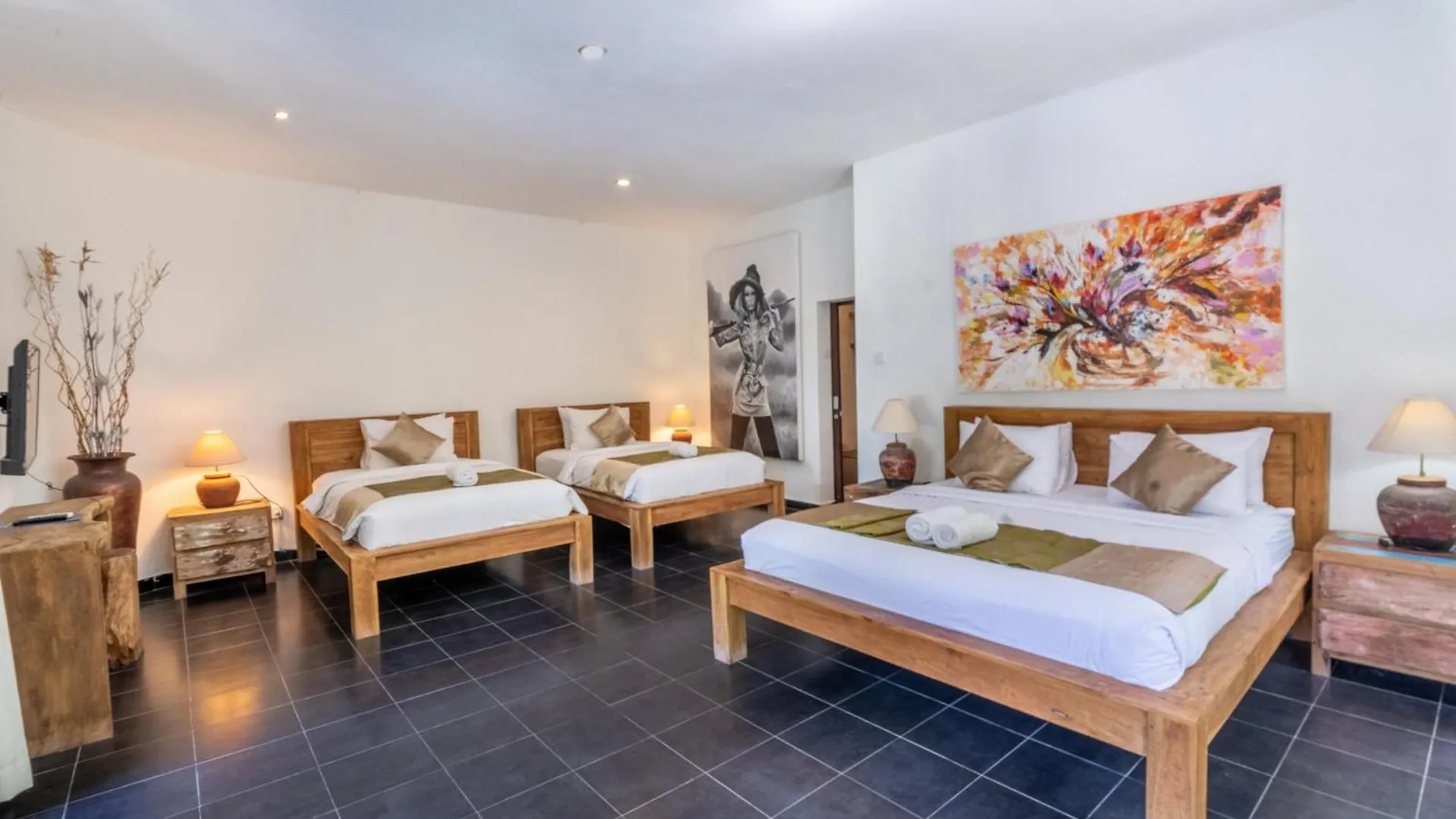 Enclose Living 5Br Villa Center Of Seminyak Near Beach Indonesia