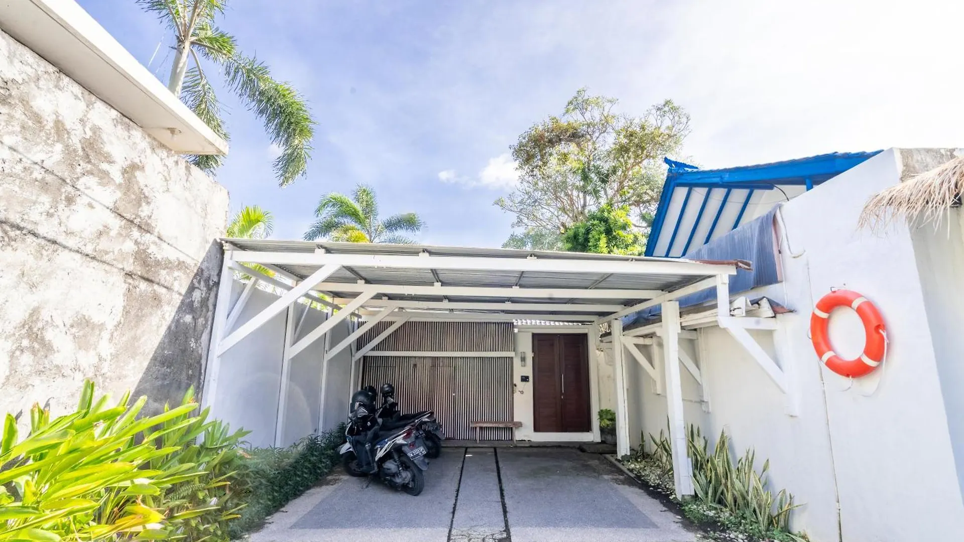 Enclose Living 5Br Villa Center Of Seminyak Near Beach Indonesia