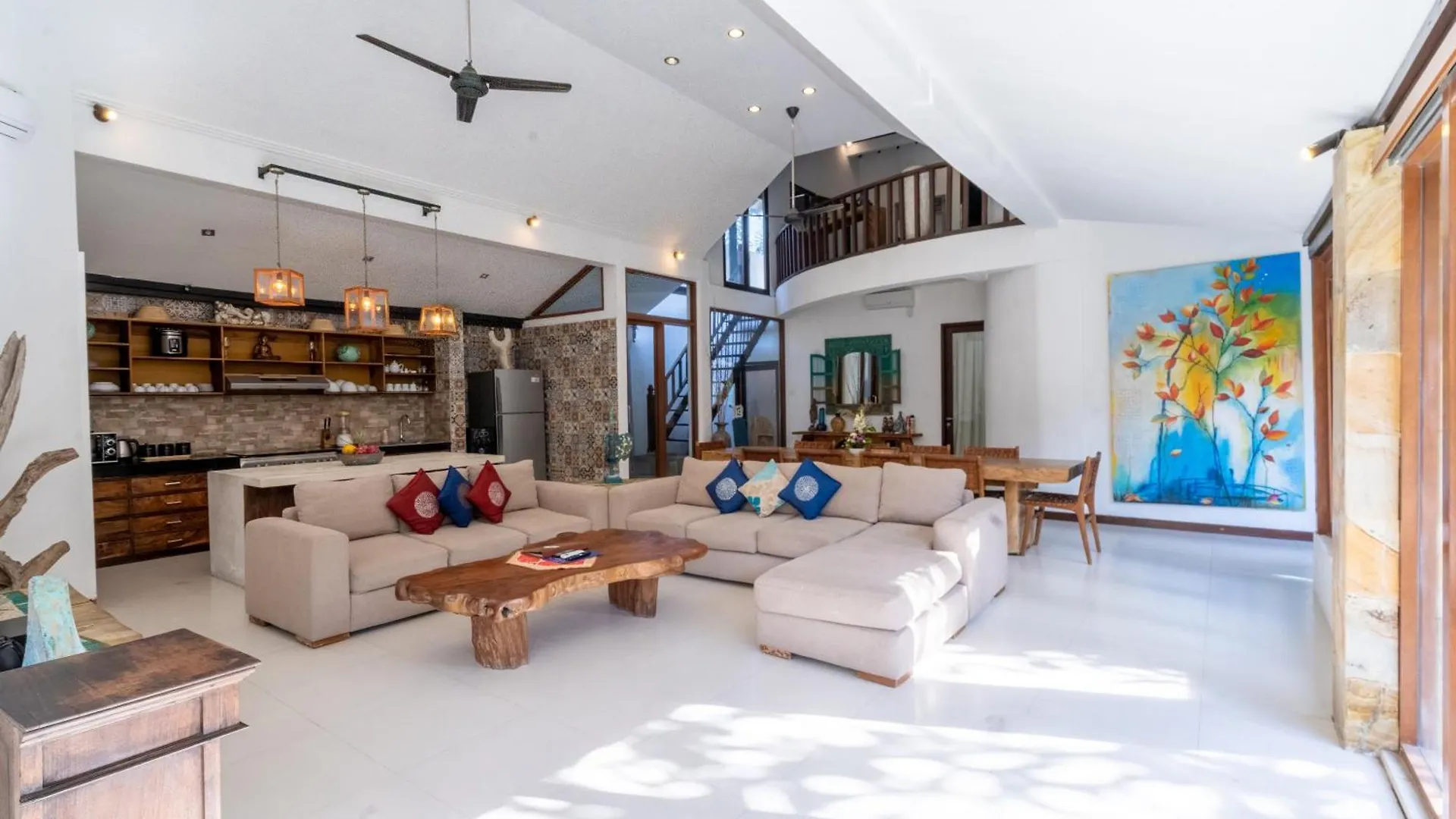 Enclose Living 5Br Villa Center Of Seminyak Near Beach